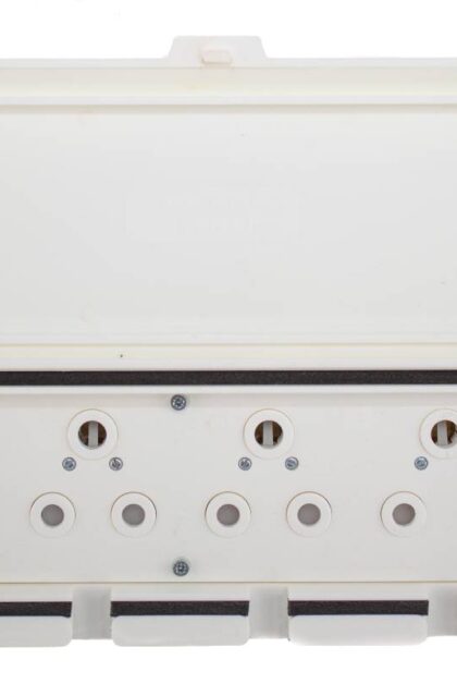 Caravan Multi Plug Box White (MP001)